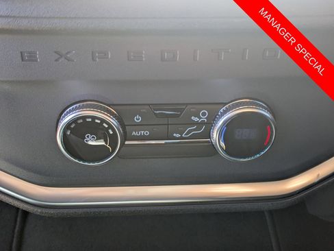 New 2026 Ford Expedition Active RWD image 16