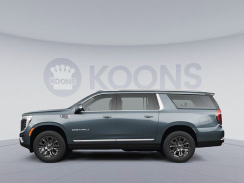 New 2026 GMC Yukon XL AT4 AWD/4WD image 2