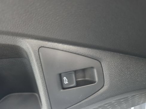 New 2026 Volkswagen Jetta SEL FWD image 24