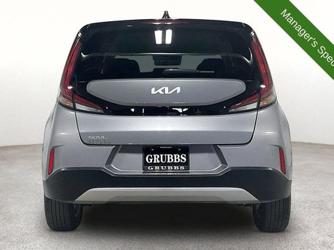 Used 2025 Kia Soul LX w/ LX Technology Package FWD image 5