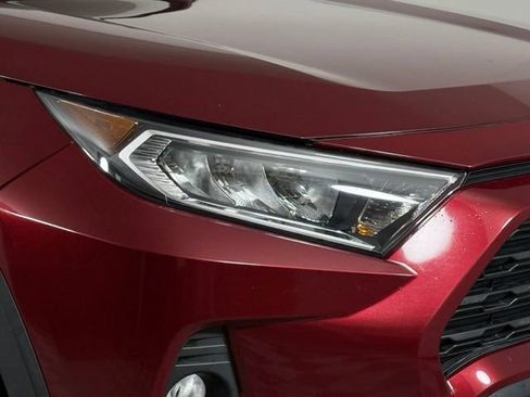 Used 2021 Toyota RAV4 XLE Premium FWD image 15