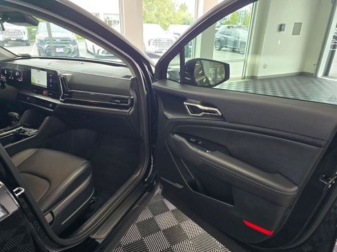 Used 2023 Kia Sportage EX FWD image 40