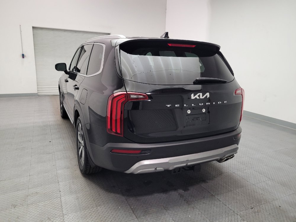 Used 2022 Kia Telluride EX w/ EX Premium Package FWD image 6