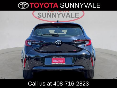 Used 2023 Toyota Corolla SE w/ SE Premium Package FWD image 9