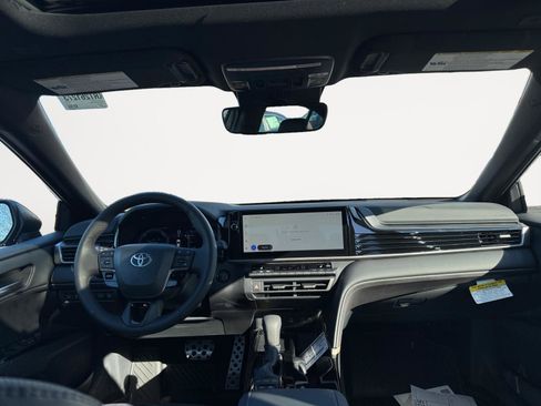 Used 2026 Toyota Camry XSE image 9