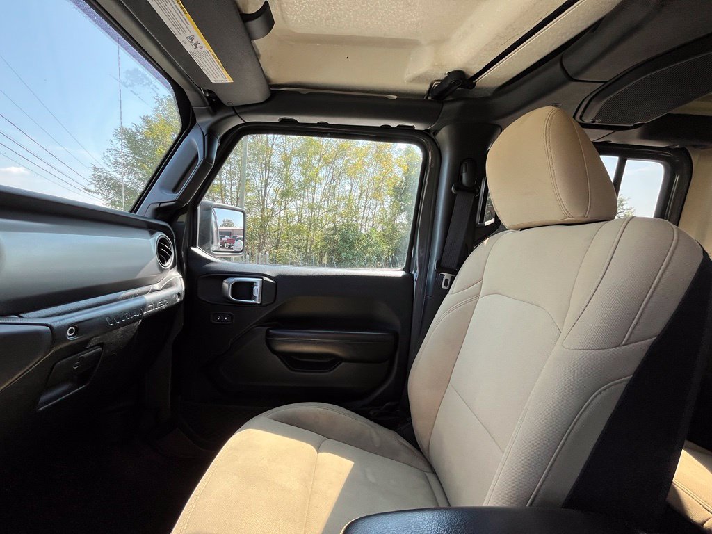 Used 2019 Jeep Wrangler Unlimited Sport S AWD/4WD image 24