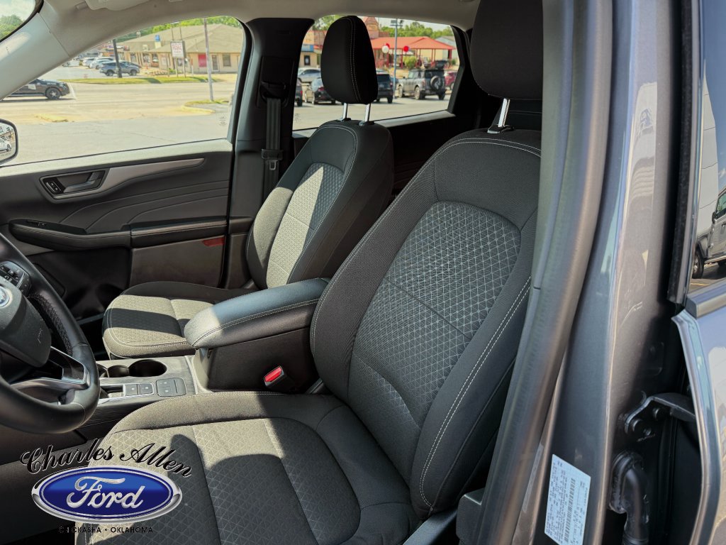 Used 2024 Ford Escape Active FWD image 9