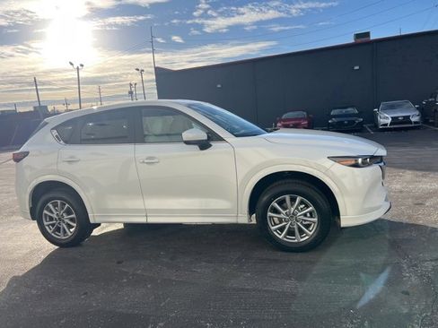 New 2025 MAZDA CX-5 AWD 2.5 S w/ Preferred Package image 4
