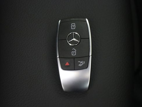 New 2026 Mercedes-Benz GLA 250 image 10