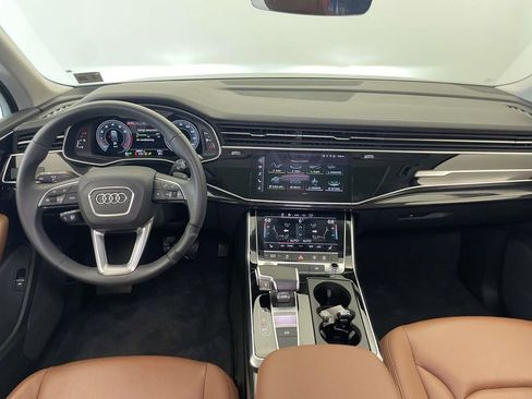 Used 2023 Audi Q7 3.0T Premium AWD/4WD image 27