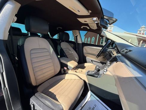Used 2015 Volkswagen CC Sport image 13