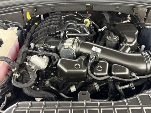 Certified 2024 Jeep Grand Cherokee L Altitude image 35