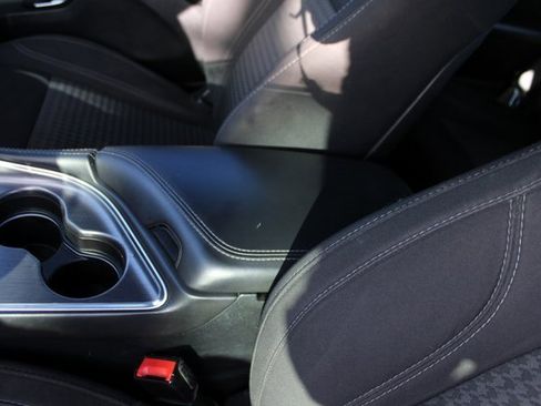 Used 2016 Dodge Challenger R/T image 26