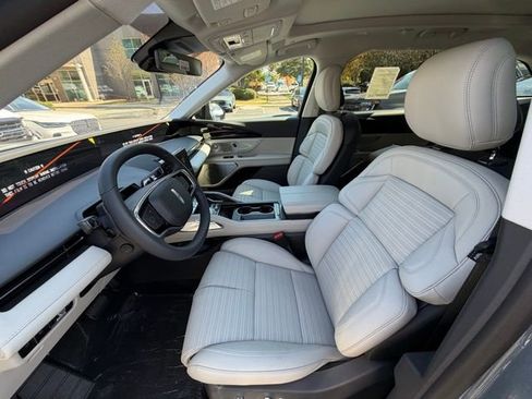 New 2026 Lincoln Nautilus Reserve image 15