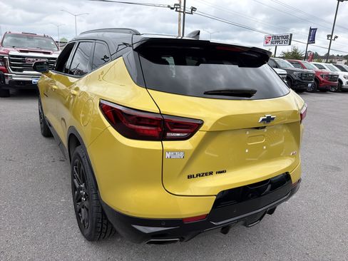 Used 2024 Chevrolet Blazer RS w/ Driver Confidence II Package AWD/4WD image 8
