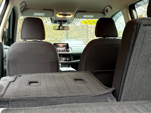 Certified 2024 Nissan Rogue S image 22