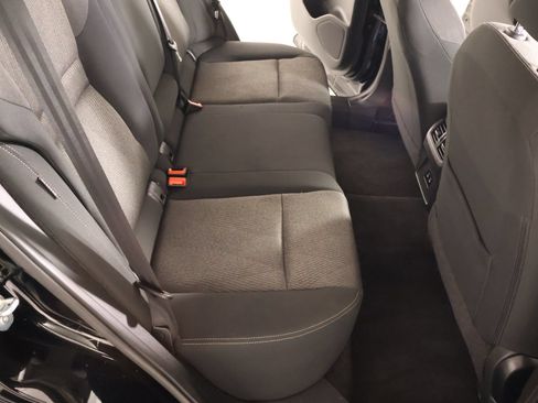 Used 2024 Nissan Rogue SV FWD image 13