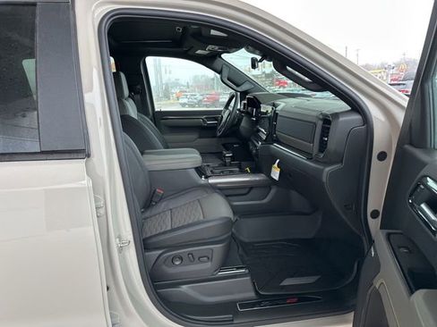 New 2026 Chevrolet Silverado 1500 ZR2 AWD/4WD image 32