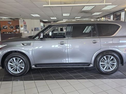 Used 2018 INFINITI QX80 4WD w/ Driver Assistance Package image 2