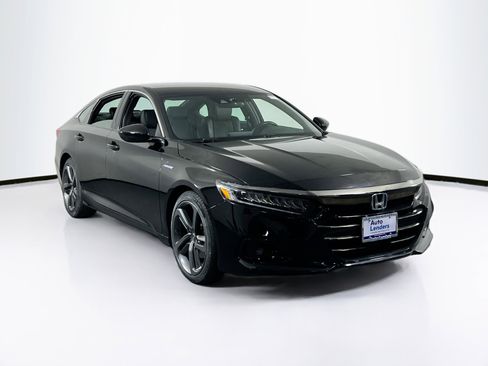 Used 2022 Honda Accord Sport image 3