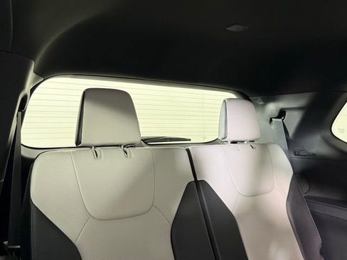 Used 2024 Lexus TX 500h AWD w/ Technology Package image 32