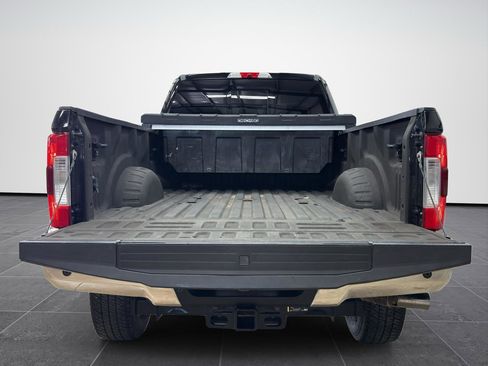Used 2018 Ford F350 Lariat w/ Chrome Package AWD/4WD image 7