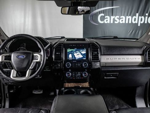 Used 2019 Ford F250 Lariat w/ Lariat Ultimate Package AWD/4WD image 14
