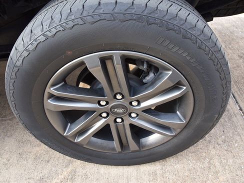 Certified 2022 Ford F150 XLT w/ Equipment Group 302A High image 11