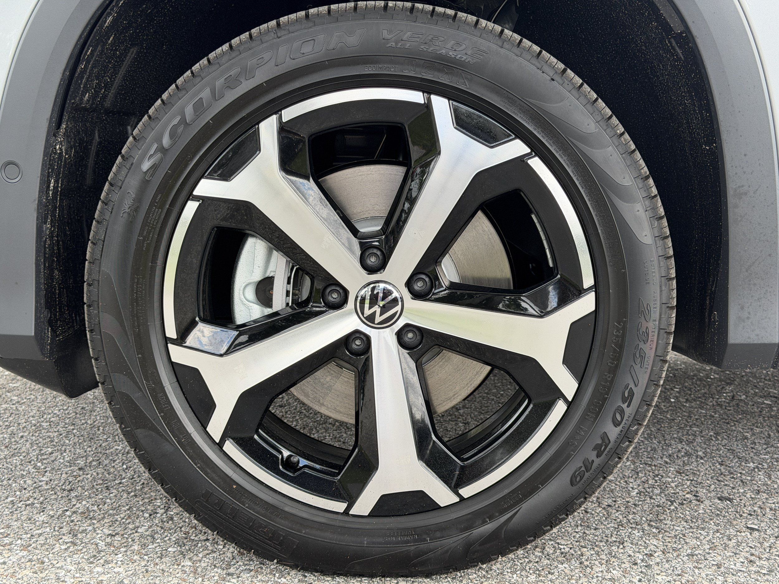 New 2026 Volkswagen Tiguan SE AWD/4WD image 35