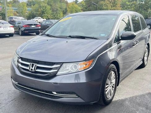 Used 2016 Honda Odyssey LX image 1
