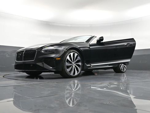 Used 2026 Bentley Continental GTC image 37