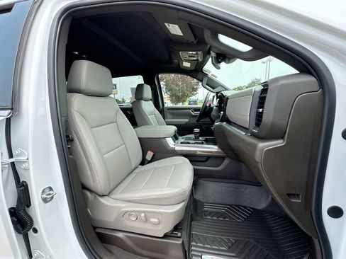 Certified 2024 Chevrolet Silverado 1500 LTZ image 28