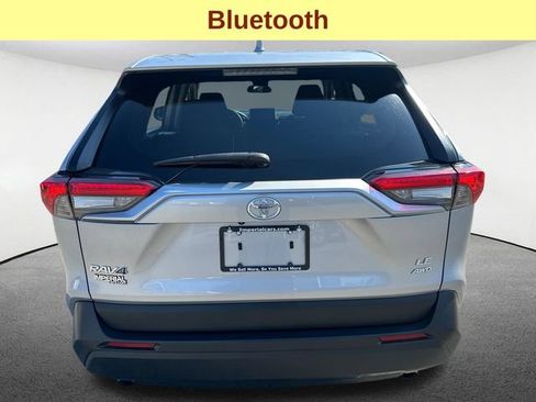Used 2024 Toyota RAV4 LE AWD/4WD image 9
