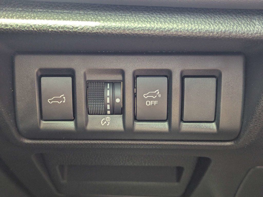 Certified 2023 Subaru Outback Onyx Edition AWD/4WD image 28