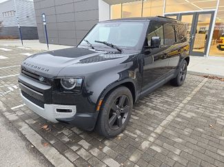 Used 2023 Land Rover Defender 110 S video 1