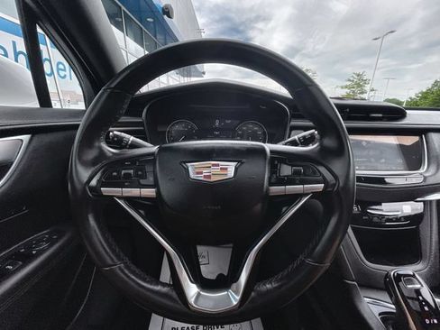 Certified 2024 Cadillac XT6 Luxury w/ LPO, Floor Liner Package AWD/4WD image 11