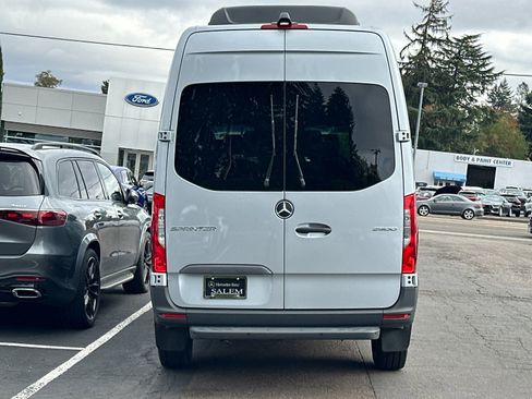 New 2025 Mercedes-Benz Sprinter 2500 image 5