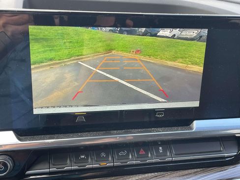 Used 2022 Chevrolet Silverado 1500 LT image 17