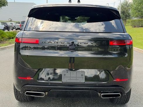 Used 2024 Land Rover Range Rover Sport Dynamic SE AWD/4WD image 7