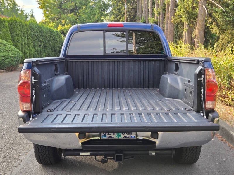 Used 2005 Toyota Tacoma 4x4 Double Cab w/ SR5 Pkg #3 image 12