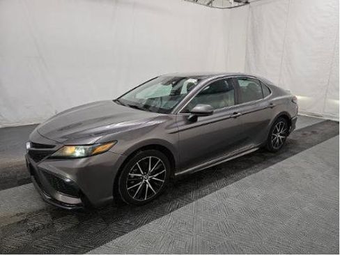 Used 2021 Toyota Camry SE FWD image 1