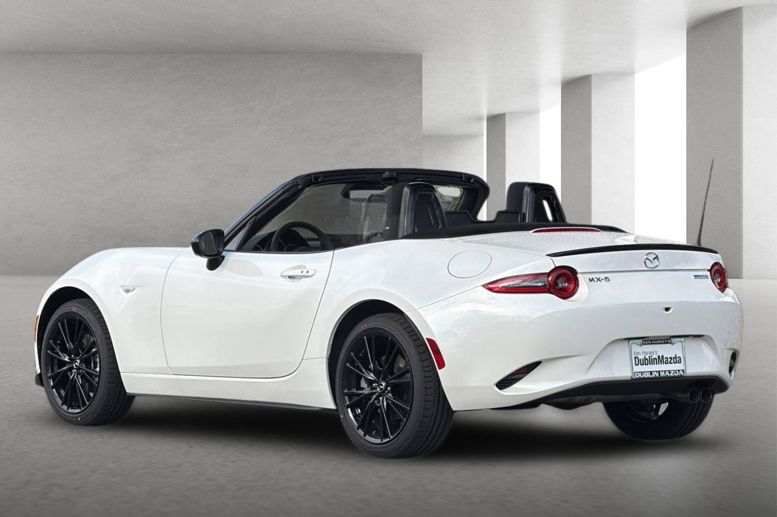 New 2026 MAZDA MX-5 Miata Club w/ Interior Package RWD image 6