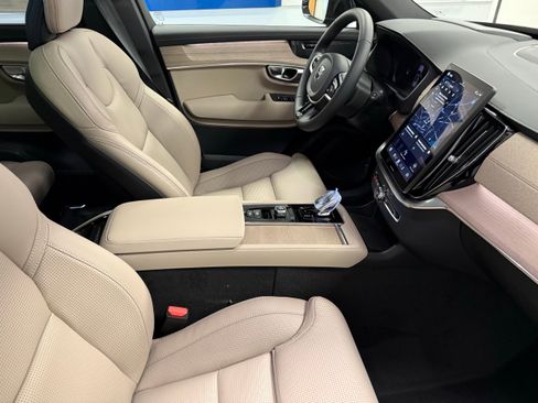 New 2026 Volvo XC90 B6 Ultra w/ Protection Package Premier image 29