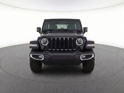 Used 2022 Jeep Gladiator Sport AWD/4WD image 4