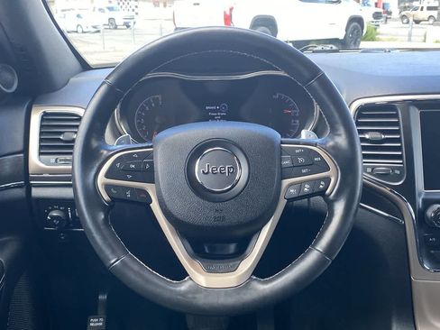 Used 2016 Jeep Grand Cherokee Limited w/ Luxury Group II AWD/4WD image 14