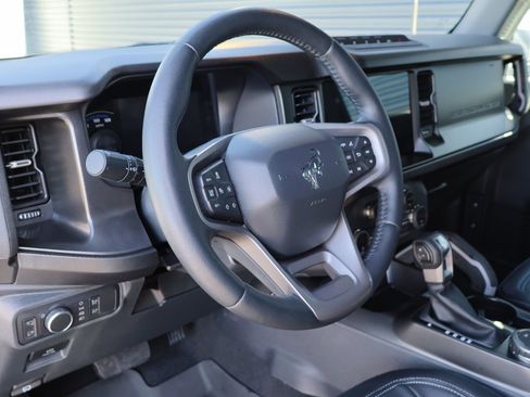 Used 2021 Ford Bronco First Edition image 10