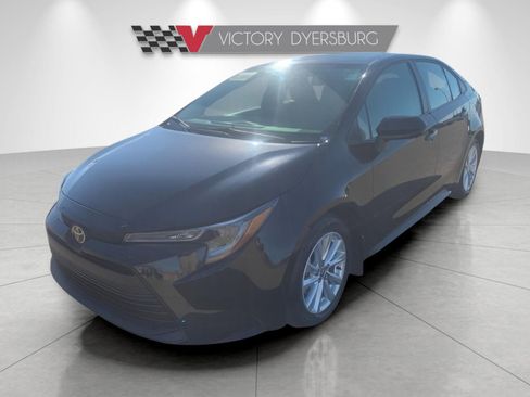 Used 2025 Toyota Corolla LE image 4