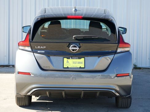 Used 2025 Nissan Leaf S image 44