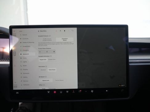 Used 2022 Tesla Model S Plaid image 51