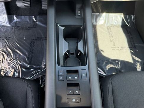 Used 2024 Hyundai Ioniq 6 SE RWD image 18